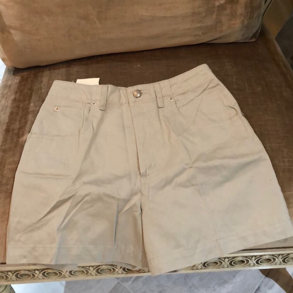 Banana republic 6 💯cotton tan shorts NWT
